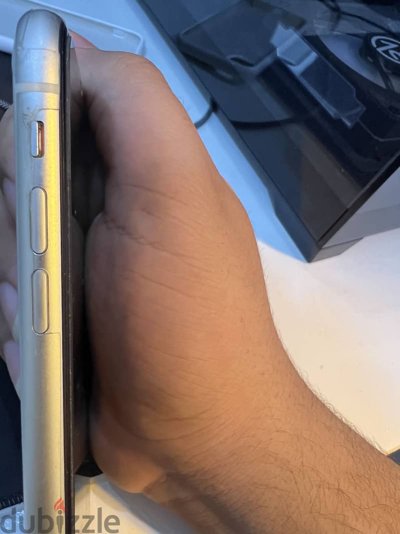 آبل - آيفون 11 7