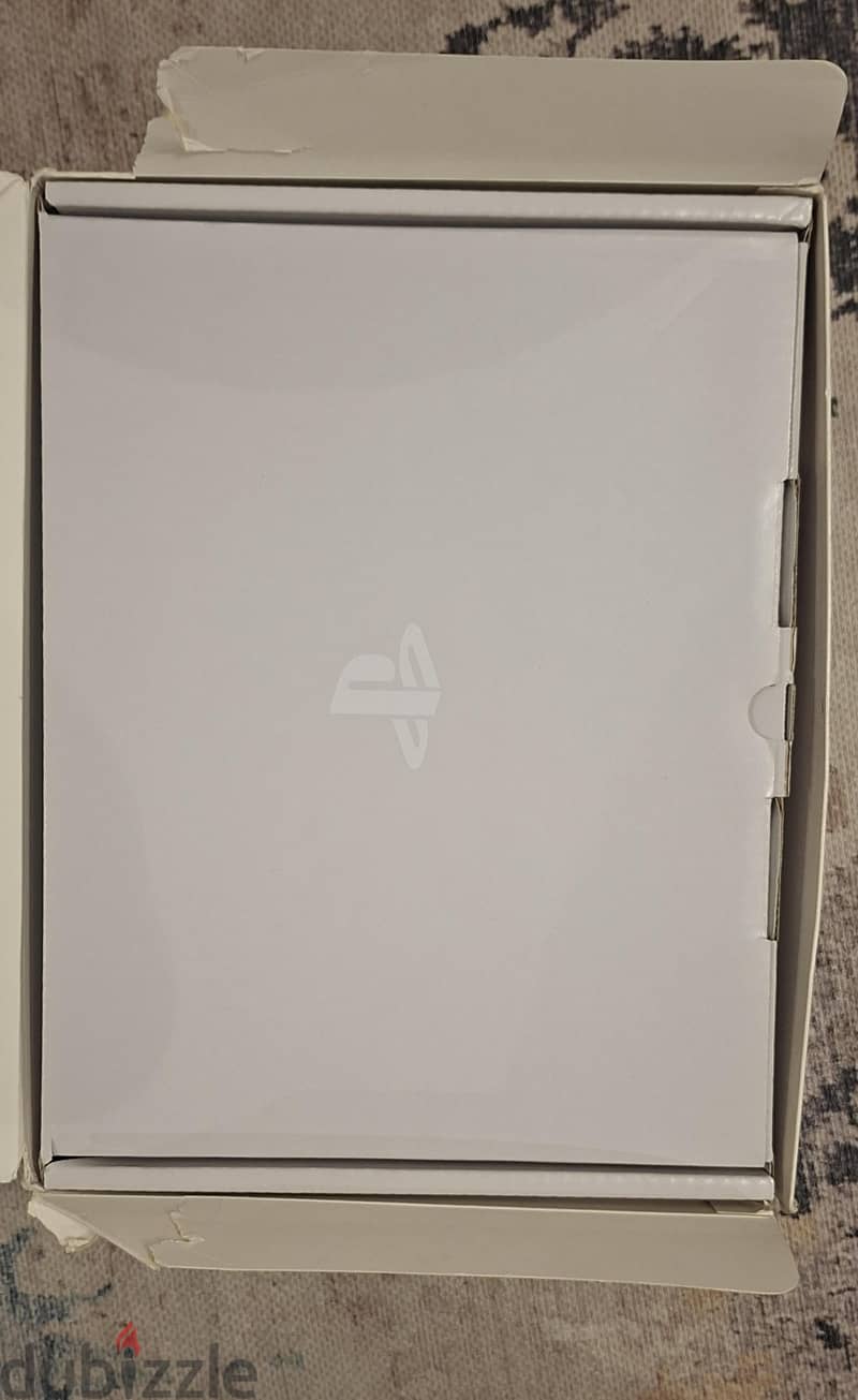 PS4 VR Goggles - Like New 5