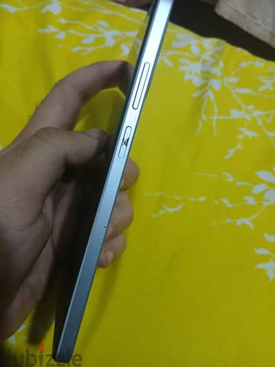 oppo a3x رام ٤+٤ مساحه ١٢٨ ممعوش مشتملات ومش مغير حاجه في شرخ بسيط جدا