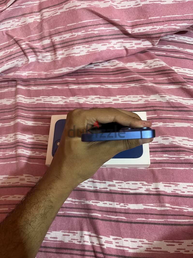 Apple - iPhone 13 4