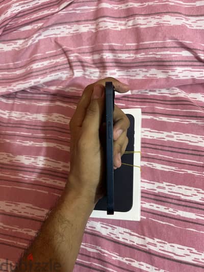 Apple - iPhone 13