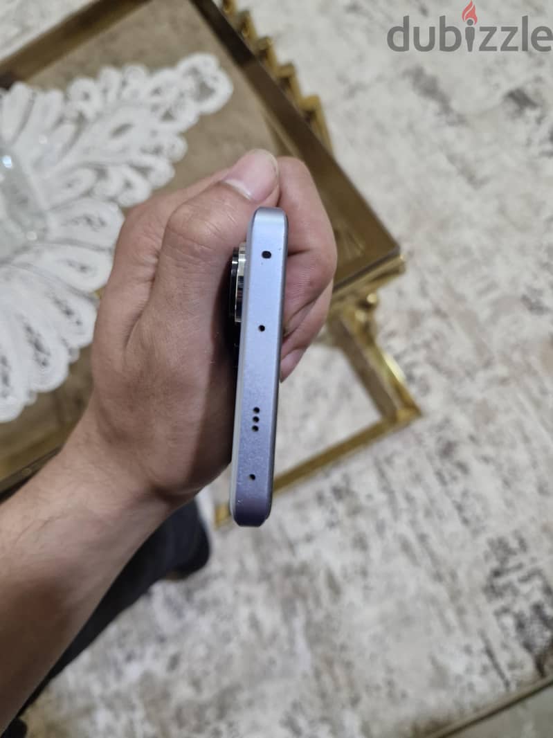 Xiaomi Redmi Note 13 Pro plus 3