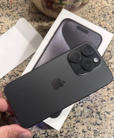 آبل - آيفون 15 برو