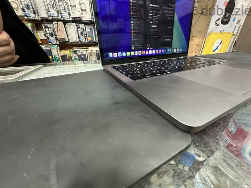 Mac Book pro 2018 3