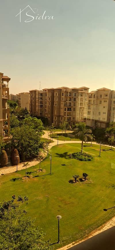 Apartment for sale, area 327 meters in Madinaty B3, steps to the services and the club
