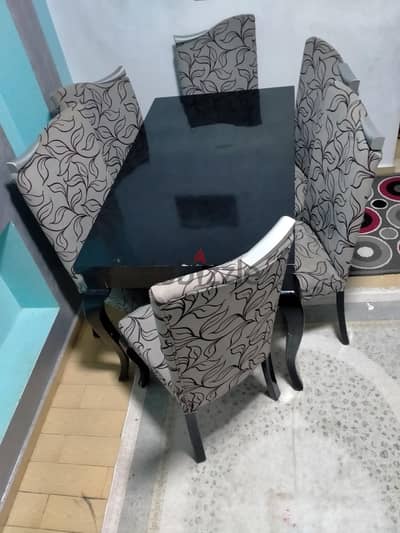 ترابيزة سفره و6كراسى