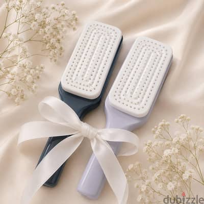 One-Click Self-Cleaning Hair Brush