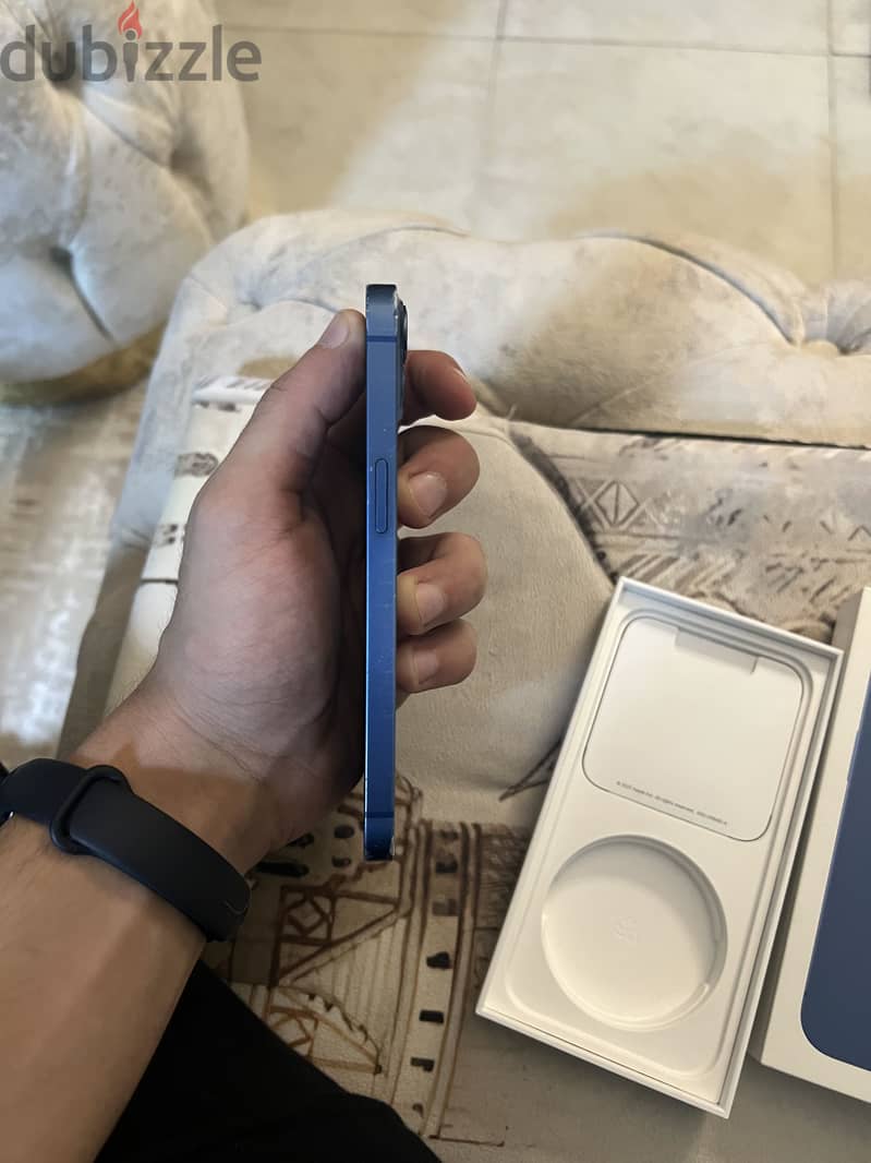 Apple - iPhone 13 7
