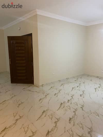 Apartment for rent in Al Zahra Compound in front of Al Zohour Club, Super Lux finishing