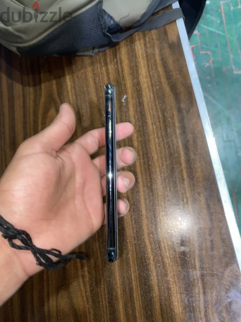 Apple - iPhone 11 Pro Max 3