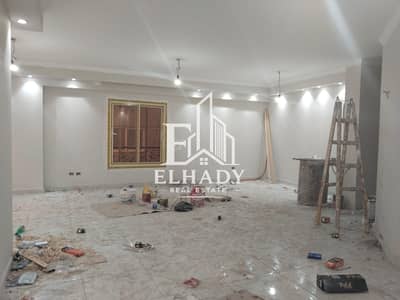 200 sqm apartment for rent in the wireless division - New Maadi