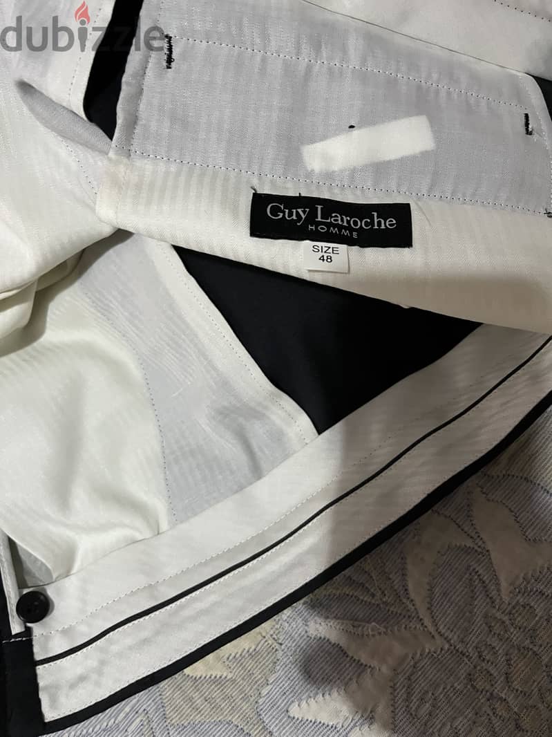 Guy laroche 4