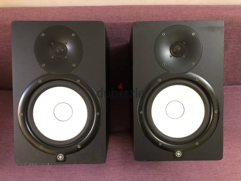 Yamaha HS8 6