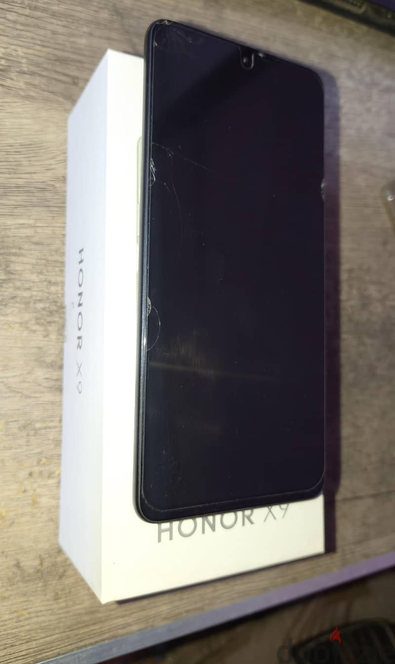 Honor X9 2