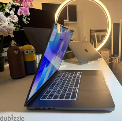   MacBook Pro (16-inch, M4 Pro  14-core CPU,  20-core GPU,24GB R