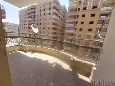 شقة للايجار في محور اللبيني هرم  مكيفة بالكامل