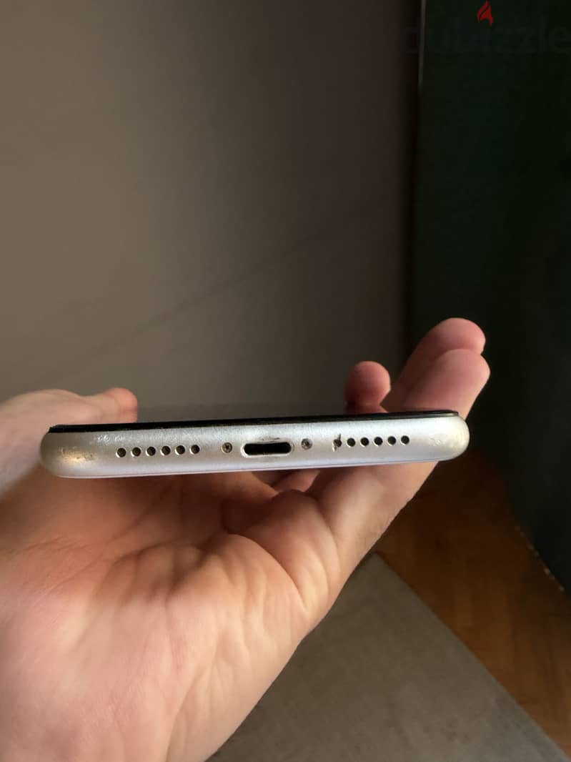 Apple - iPhone 11 2