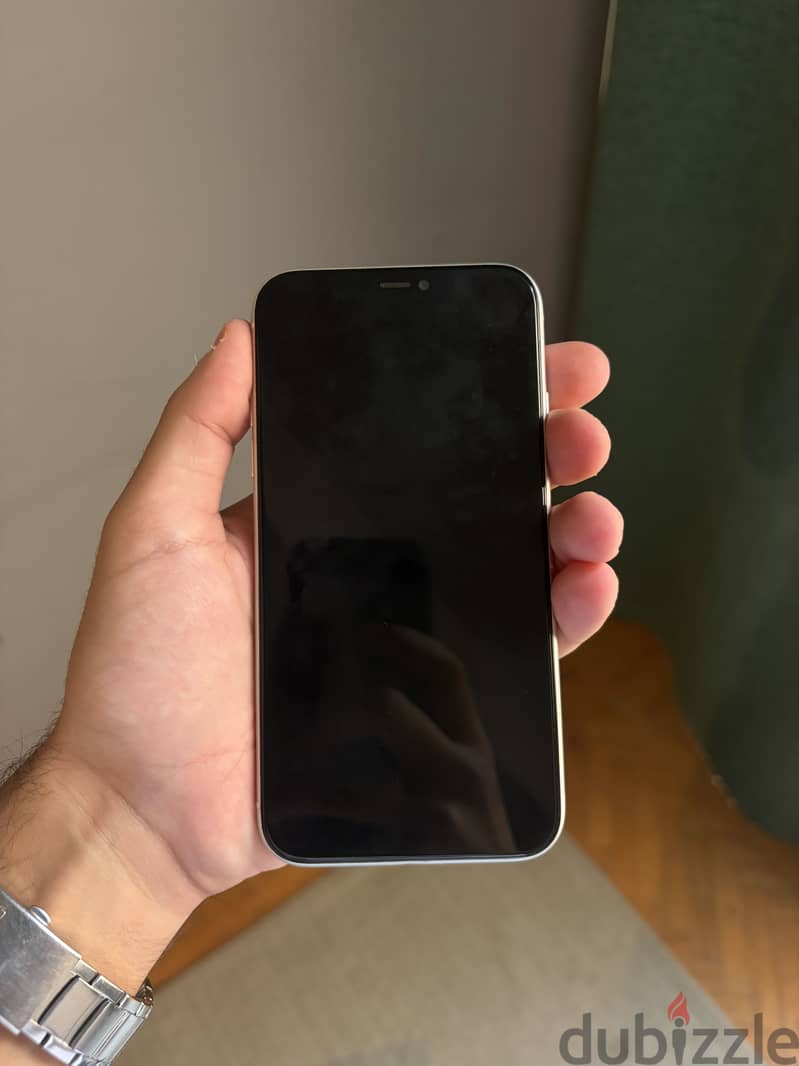 Apple - iPhone 11 4