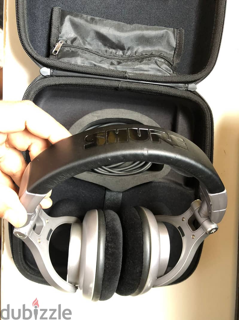 Shure SRH940 Professional Studio 4