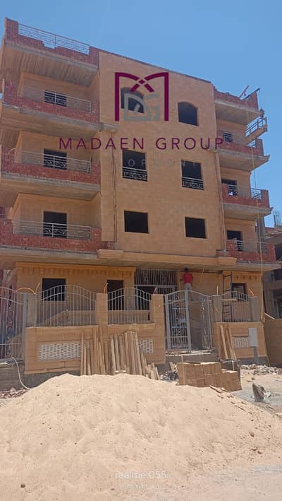For sale, a corner apartment of 164m with immediate delivery in New October.