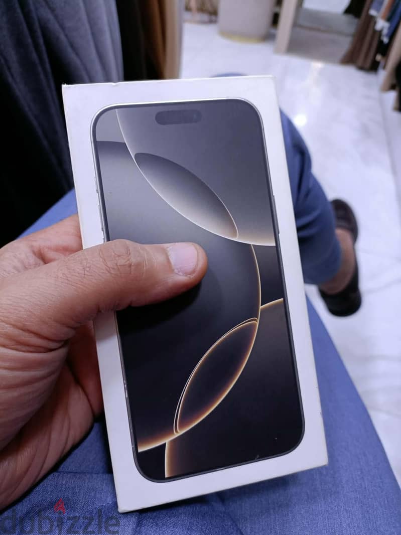 Apple - iPhone 16 Pro Max 3