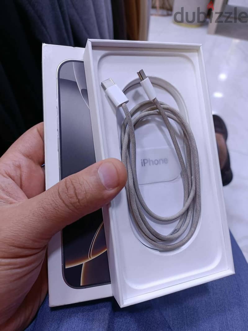 Apple - iPhone 16 Pro Max 7