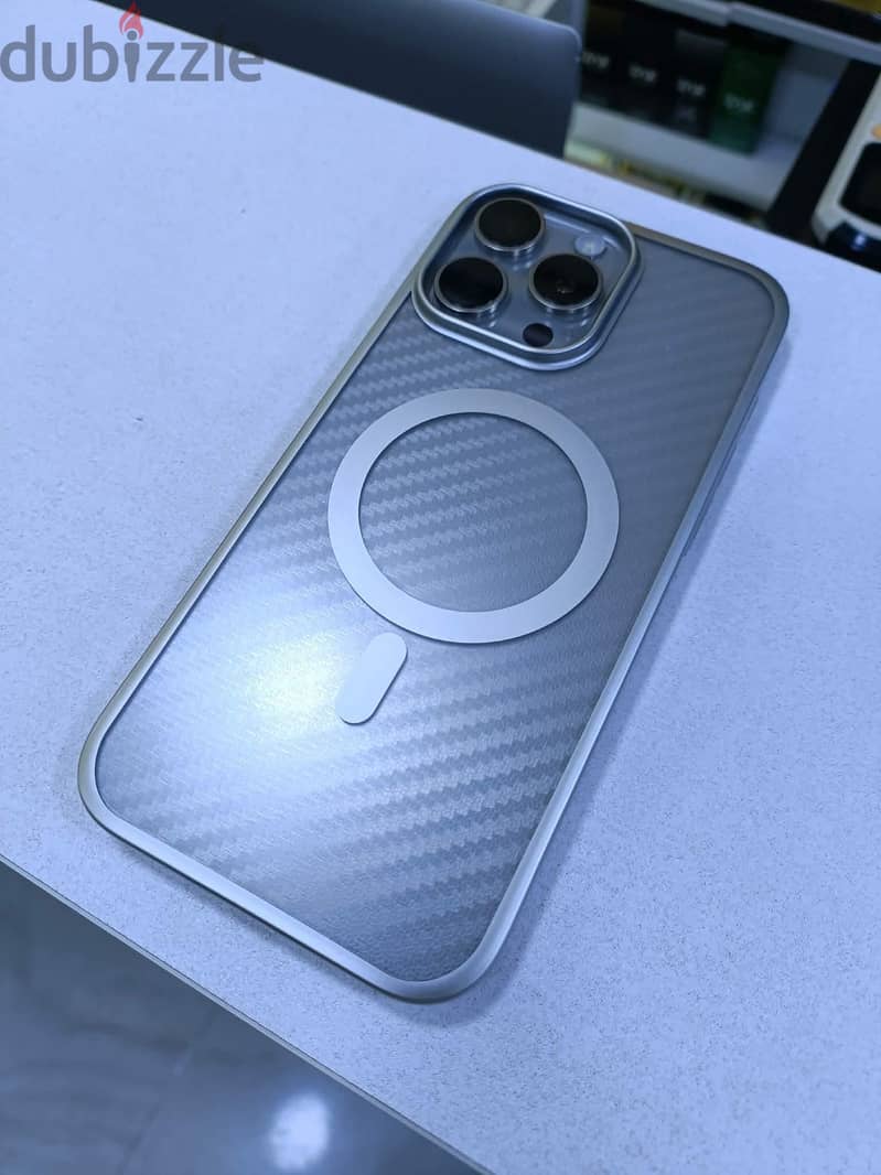 Apple - iPhone 16 Pro Max 8