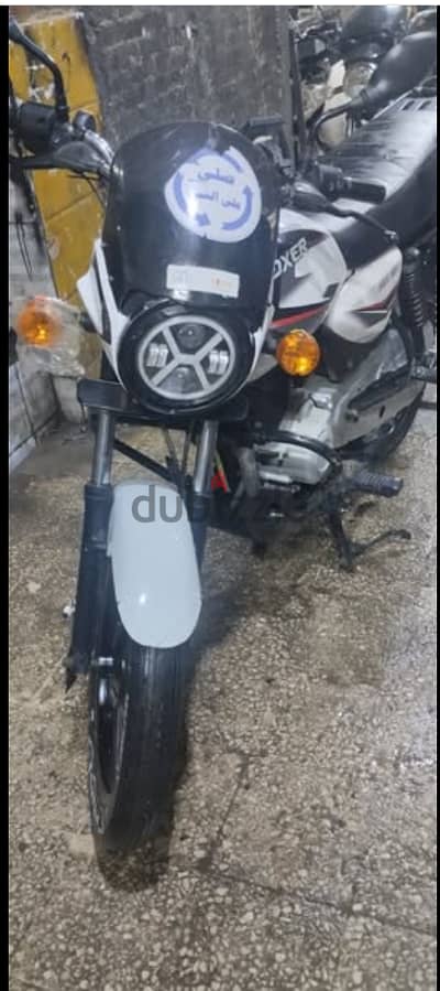 Boxer bajaj 150