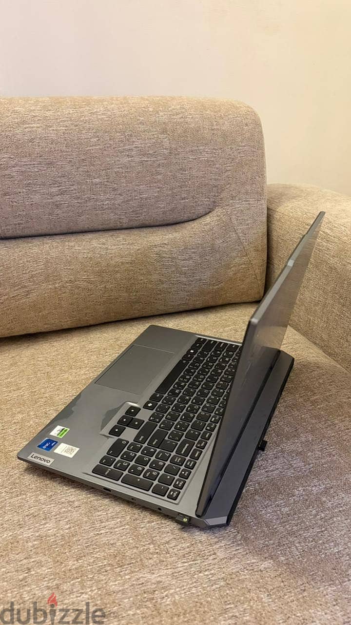Lenovo LOQ 1