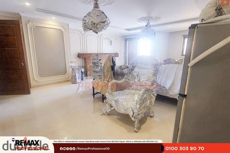 مساحة مميزة على الترام مباشرة شقة للبيع فى رشدى
