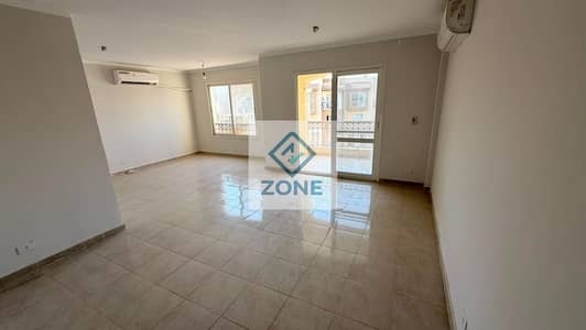 Apartment for rent with air conditioning in front of the food court