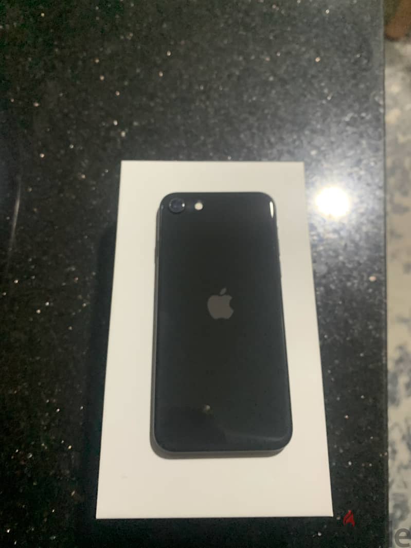 iPhone SE (2020) 3