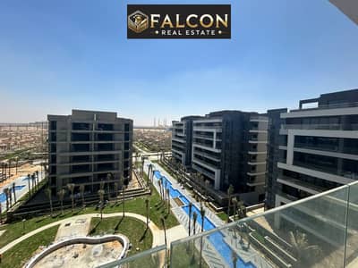 بخصم 20% استلم فوري شقه بنتهاوس جاهزه للمعيشه في قلب الجولدن سكوير في تقاطع ال90 الشمالي بال90 الجنوبي في التجمع الخامس