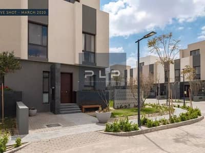 Resale twin house in Al Burouj Compound, El Shorouk—Ready to move fully finished with A/C