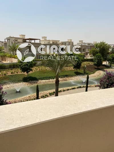 فيلا مستقلة للبيع  كايرو فيستيفال سيتي بحديقة خاصة مميزة