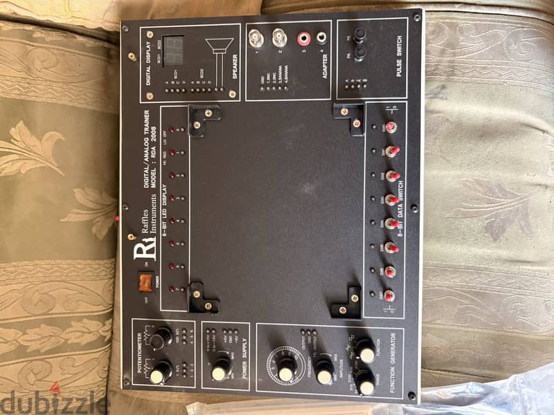 RDA-2000 Series digital / analog trainer 2