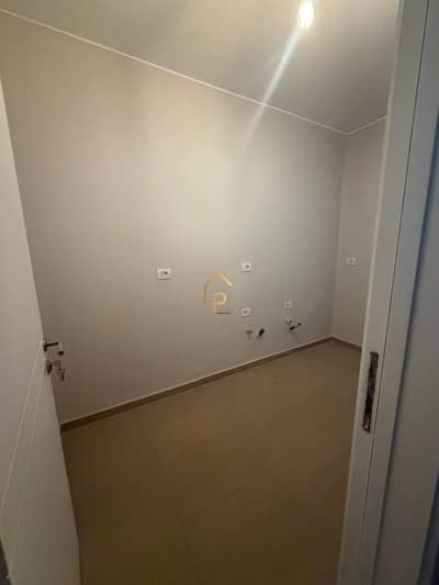Apartmen for rent at Owest near of palm hills , new giza ,palm parks elshikh zayed and waslt dahshour