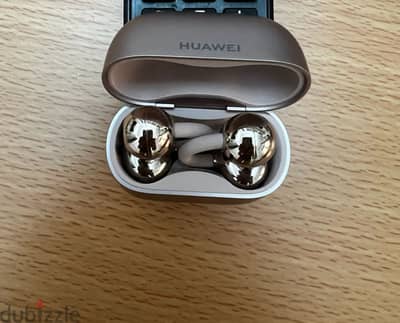 للبيع سماعة Huawei FreeClip 2 بحالة ممتازة جدًا (كسر زيرو)