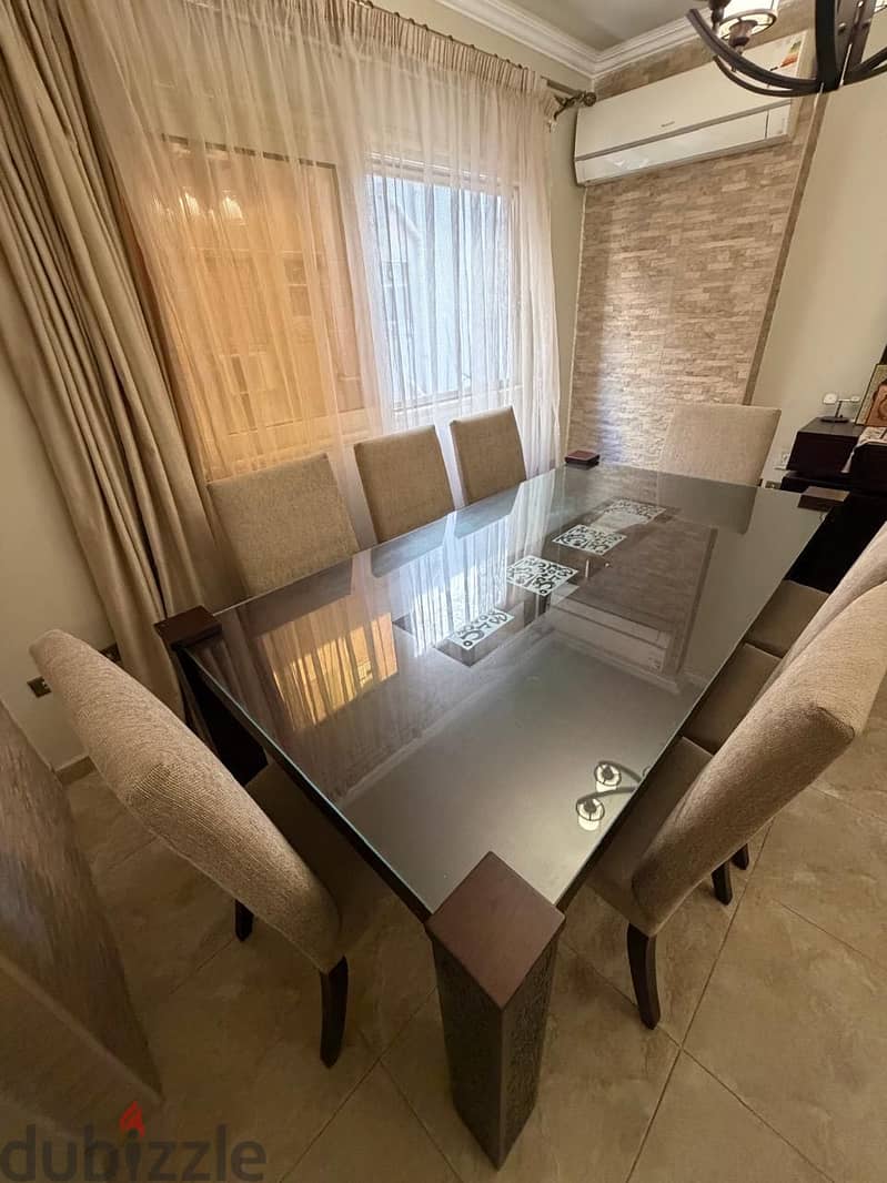 Pinocchio Dining room 4