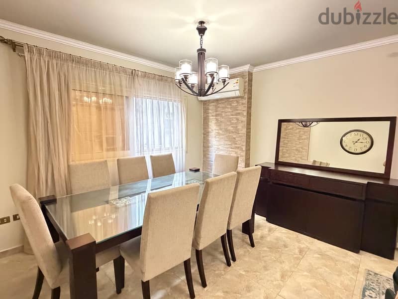 Pinocchio Dining room 5
