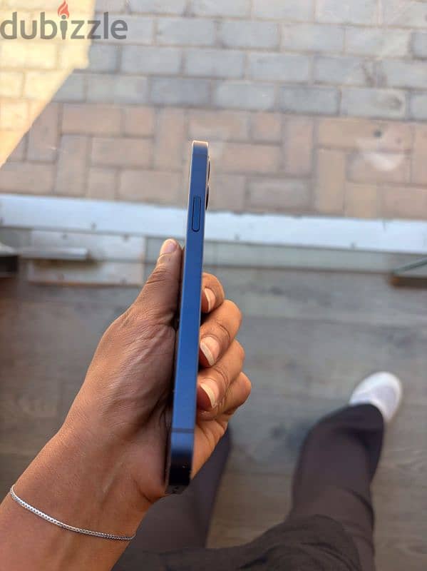 iPhone 12 3