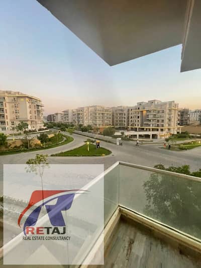 New apartment for rent in New Cairo's Fifth Settlement, in Mountain View iCity compound, with ultra-super-lux finishing, for 30,000 EGP per month.