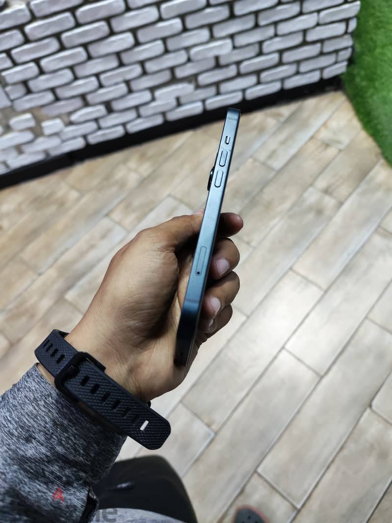 Apple - iPhone 14 4