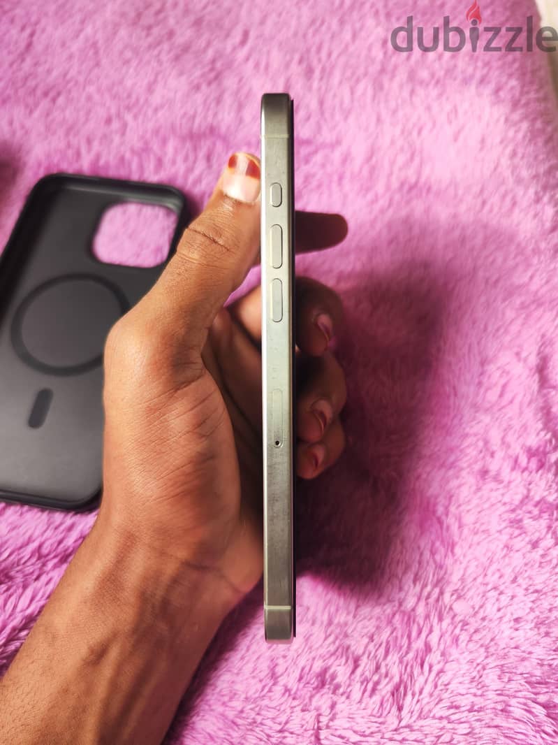 Apple - iPhone 15 Pro Max 3