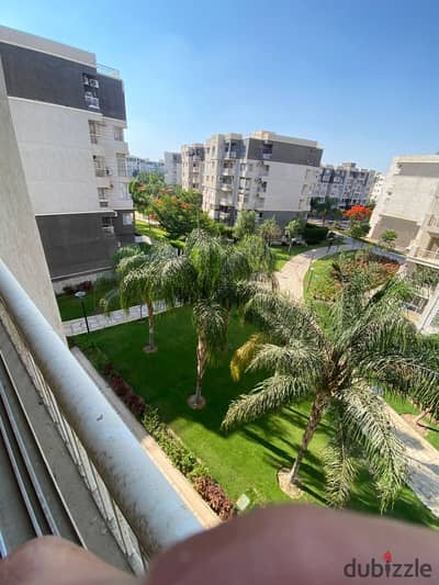 For sale, an apartment of 200m in Madinaty, B10, 2nd floor, finishes by a company next to All season, a very special location at the best prices