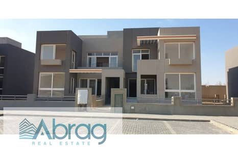 For sale: Penthouse 210m with kitchen and ACs ready to move in Kayan Compound North Extensions Sheikh Zayed