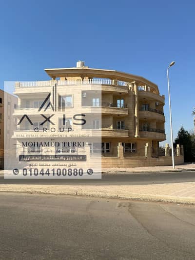 In Sheikh Zayed… location and size make a difference, and this apartment combine. 150150.15