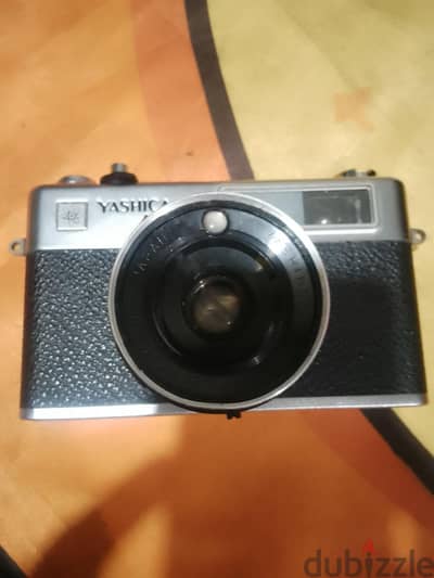 كاميرا  MG-1Yashica