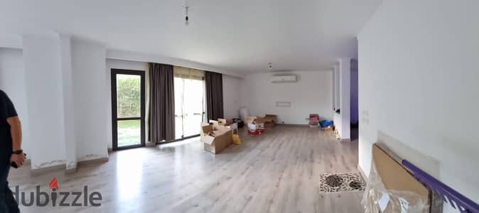 دوبليكس لايجار  مع حديقه خاصه تشطيبات التراسوبر مودرن جاهز لسكن بالمطبخ و التكيفات  فى ايستاون سوديك Eastown
