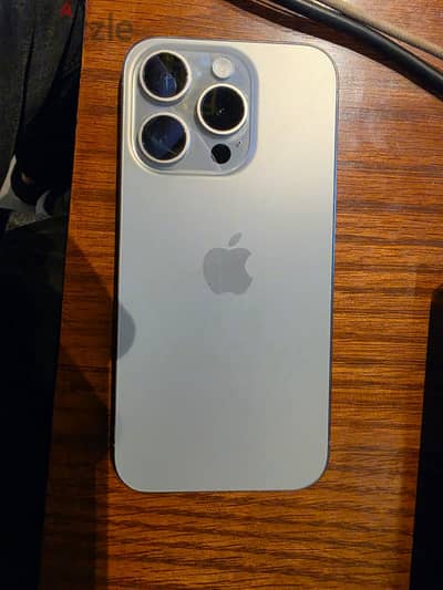Iphone 15 pro 256GB Battery 82%